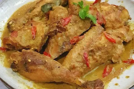 Pelepah Manuk (source: okezone.com) | Traditional Foods in East Nusa Tenggara | IndonesiaJuara Trip