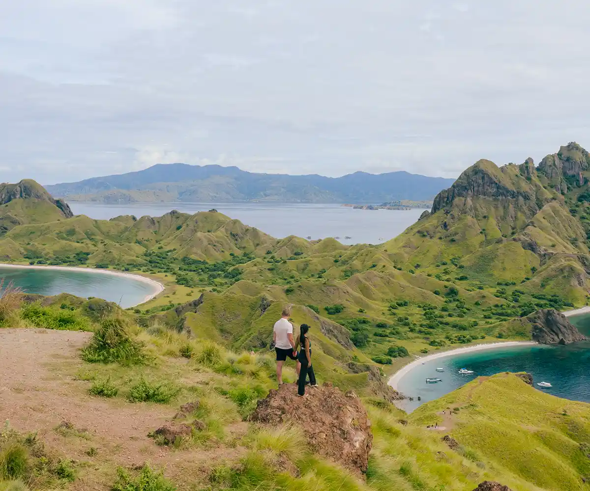 rekomendasi honeymoon di Labuan Bajo - Pulau Padar