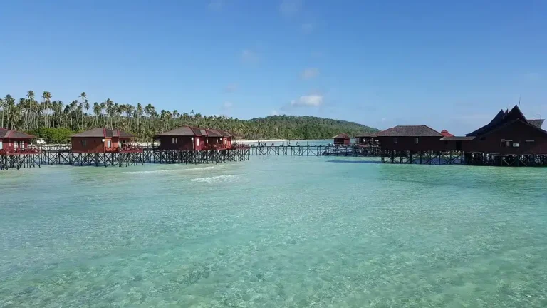 10 Must-Visit Tourist Destinations In Derawan