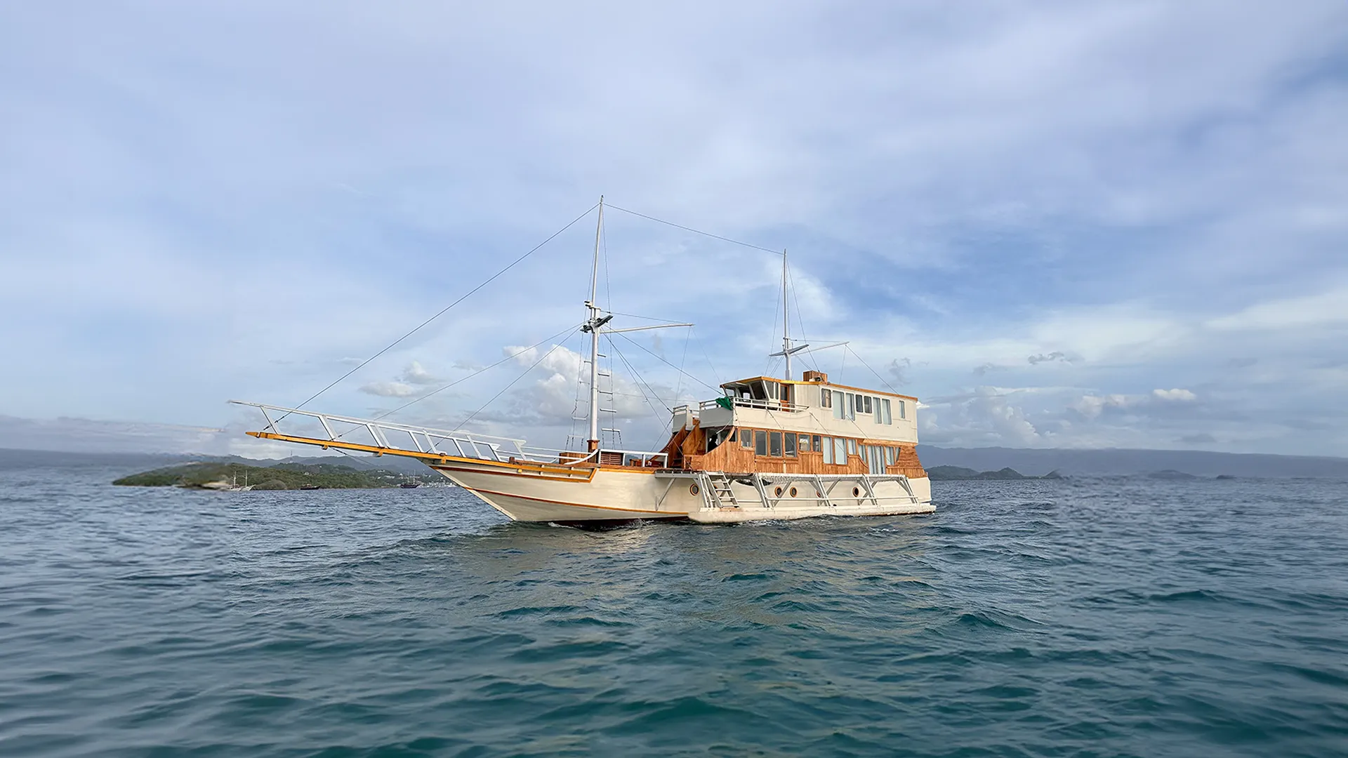 Mega Trusmi Phinisi Boat Charter - IndonesiaJuara