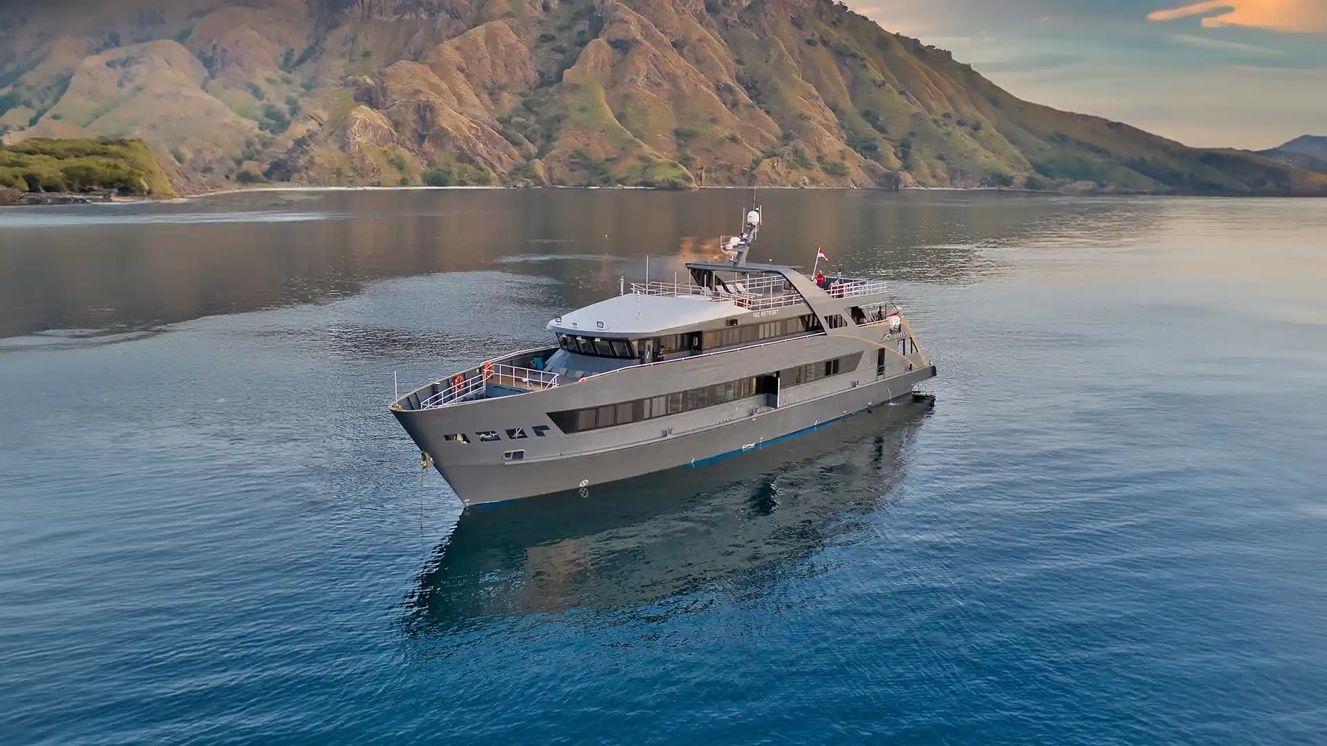 Velocean Yacht Cruise Boat Charter - IndonesiaJuara