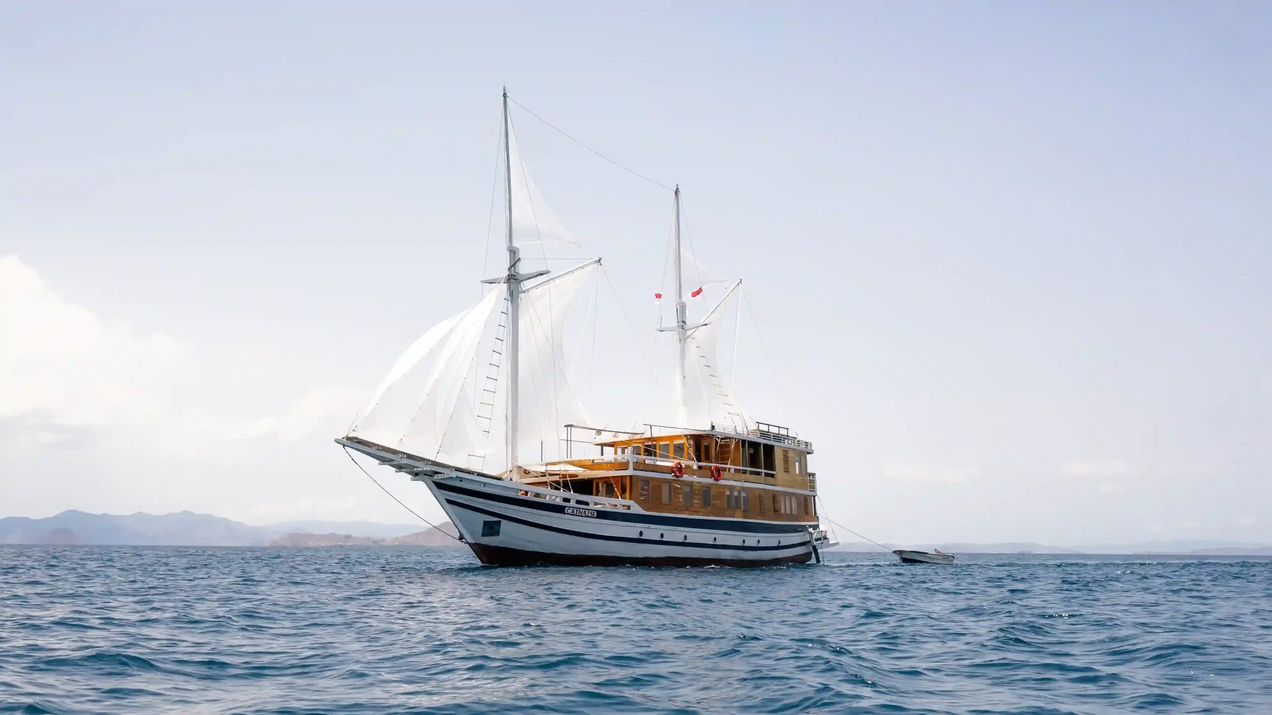 Catnazse Liveaboard Boat Charter | Komodo Tour | Indonesia Juara Trip