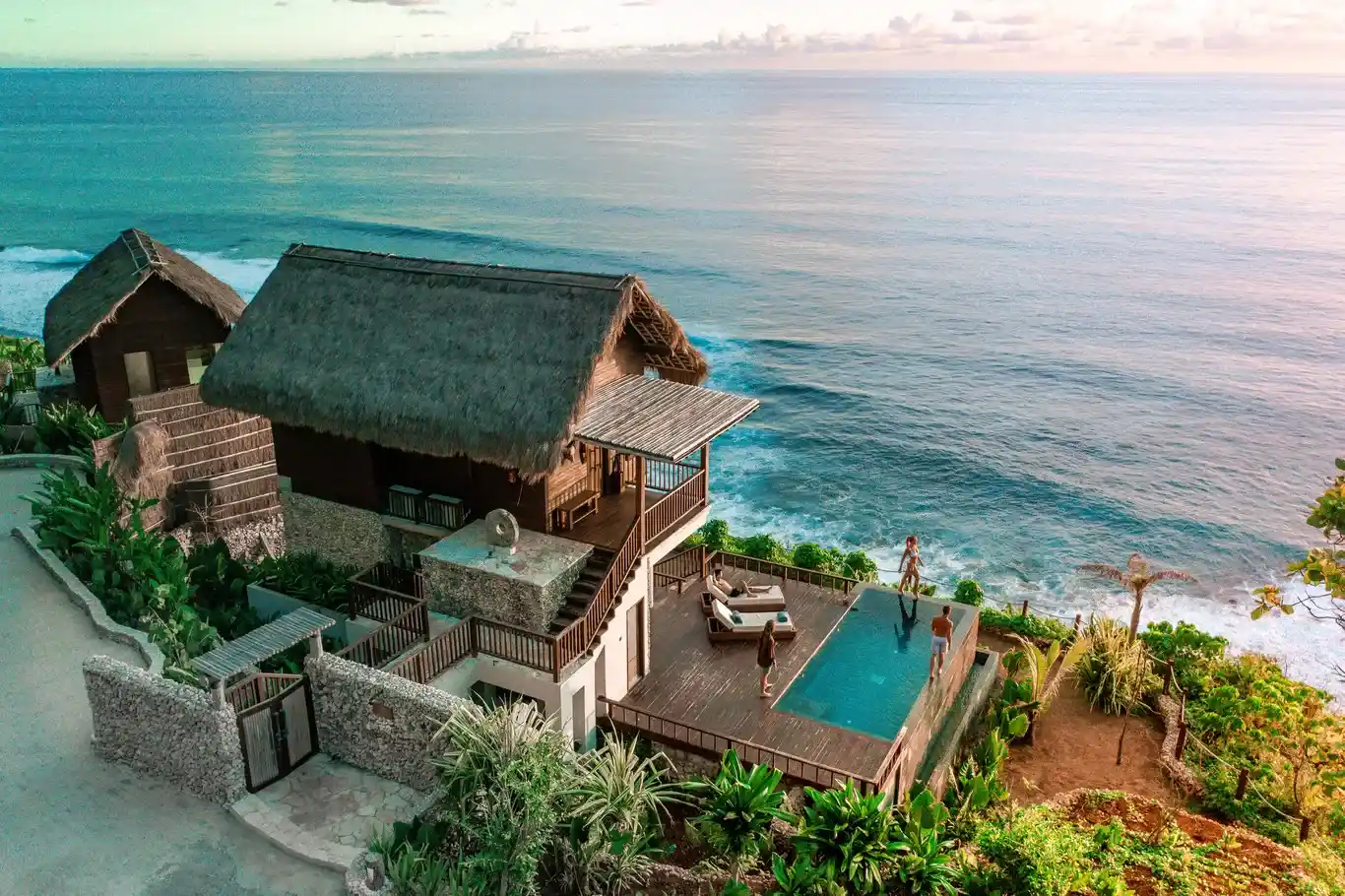 Lelewatu Resort Sumba (source: lelewatu)