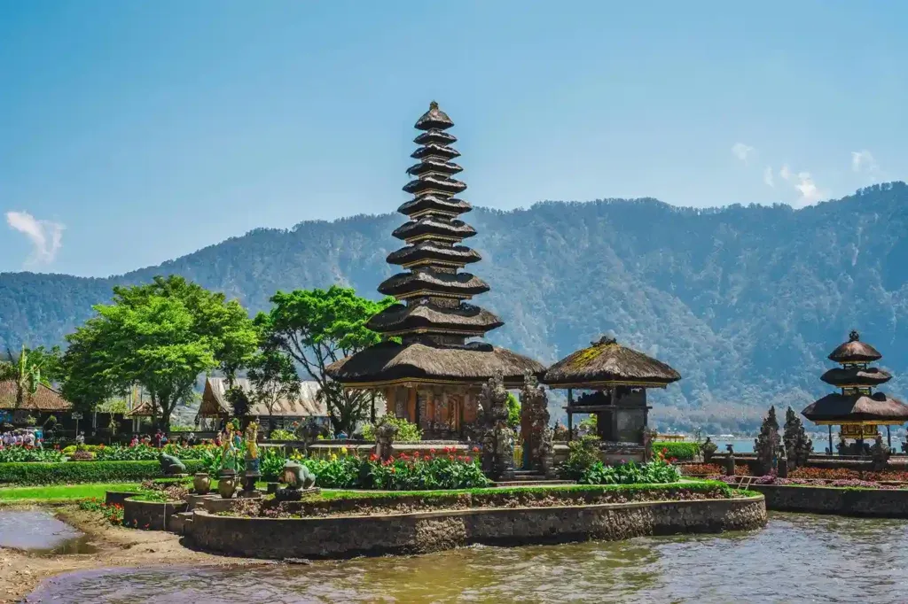 Ulun Danu Beratan Temple | IndonesiaJuara Trip