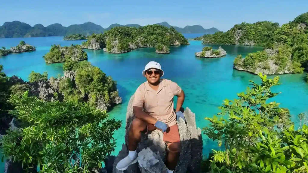 Trekking to Khayangan Peak Labengki Sombori | IndonesiaJuara Trip