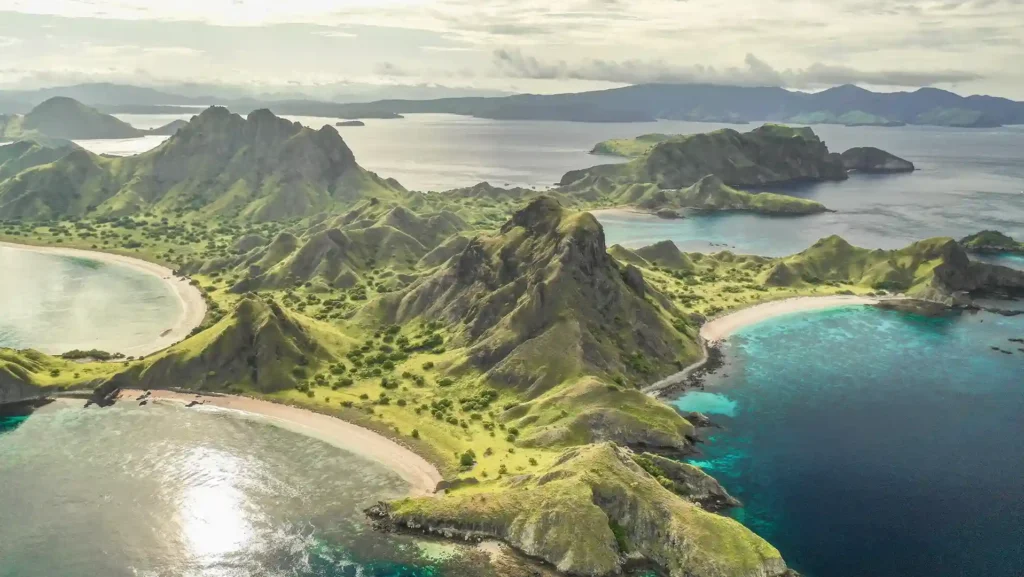 Rainy Season in Labuan Bajo | Padar Island | Indonesia Juara Trip