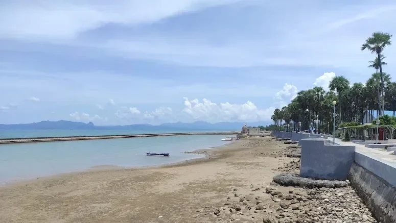 Lasiana Beach (source: Google Maps)