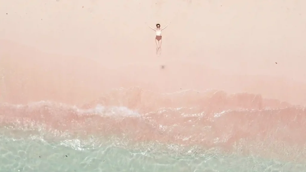 Pink Beach Komodo | IndonesiaJuara Trip