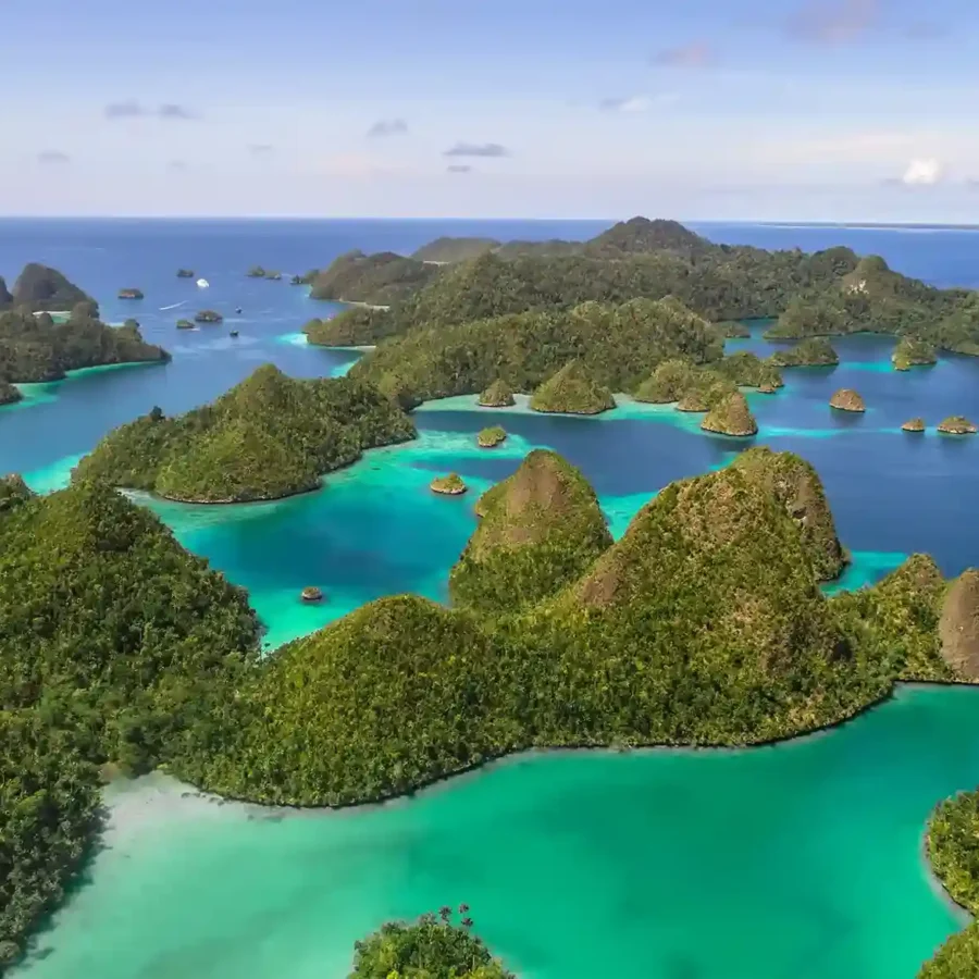 Wayag Peak 1 Raja Ampat | Indonesia Juara Trip