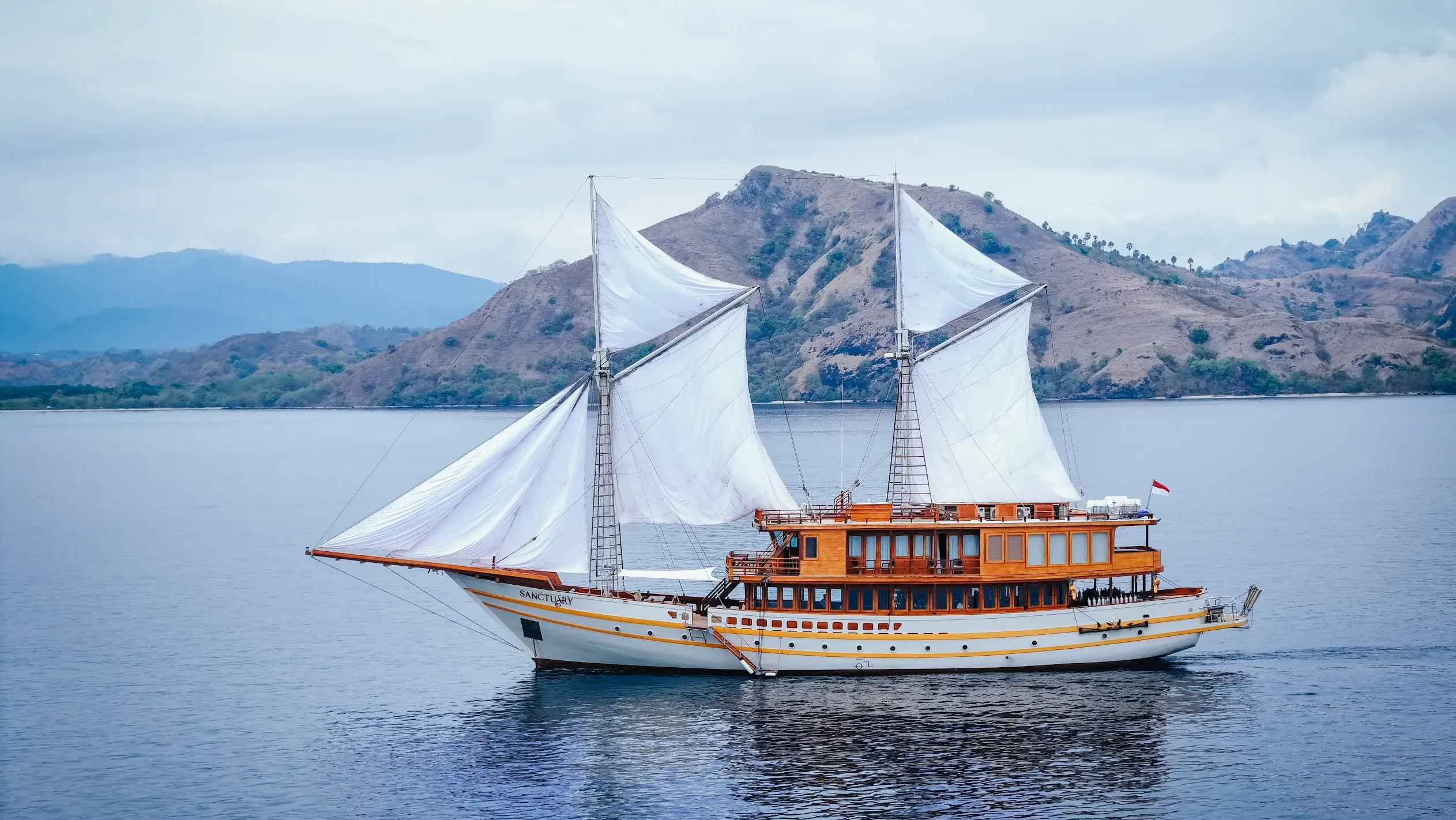 Sanctuary Phinisi yacht Liveaboard Boat Charter | Sanctuary | Indonesia Juara Trip