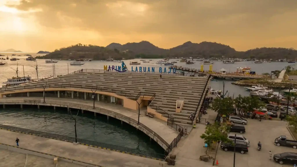 Labuan Bajo Port | Labuan Bajo Tour | IndonesiaJuara Trip