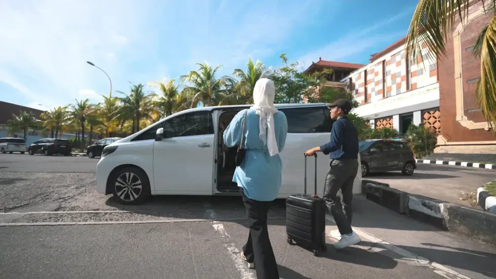 VIP Airport Transport with Toyota Alphard | IndonesiaJuara Trip x Bali Premium Trip