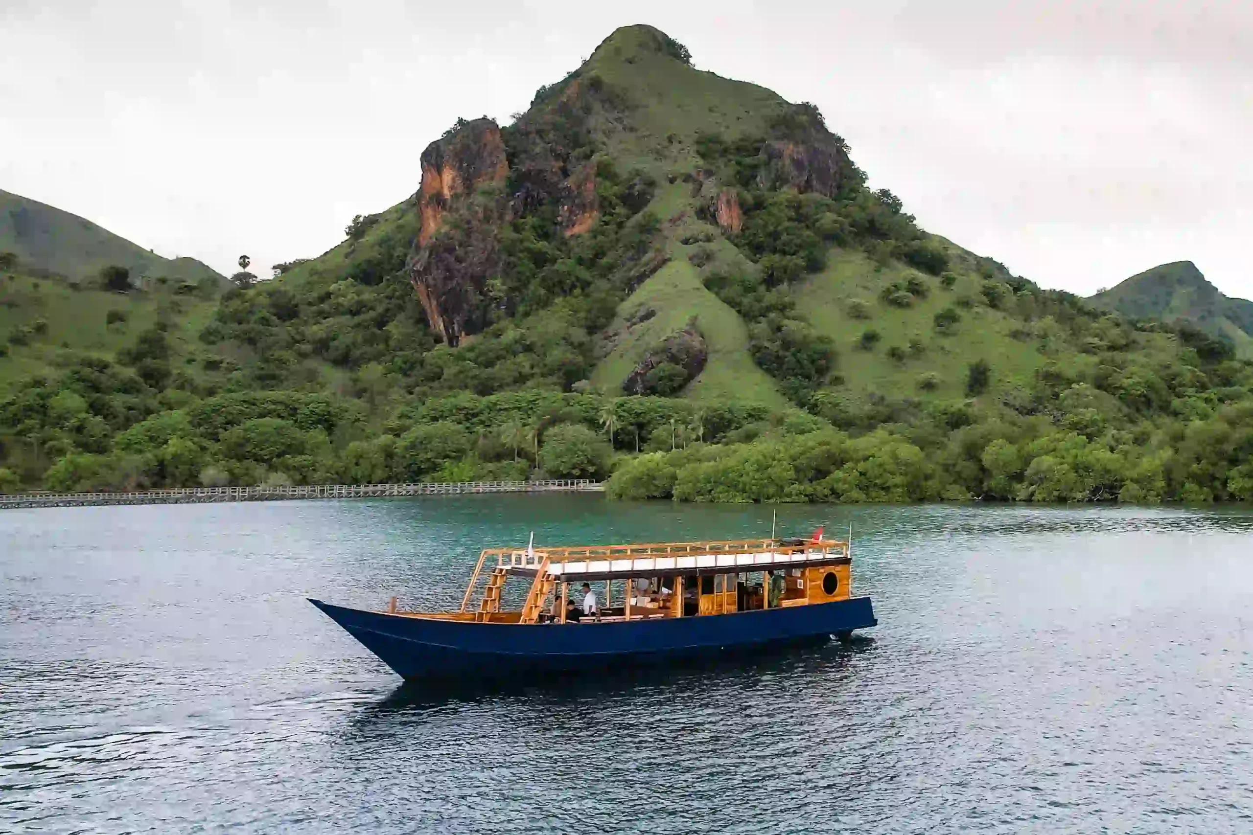 Kimochi Phinisi voyages | Indonesia Juara Trip