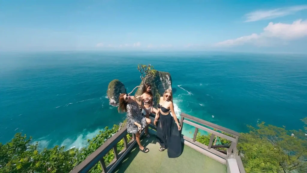 Kelingking Beach | Nusa Penida Tour | IndonesiaJuara Trip