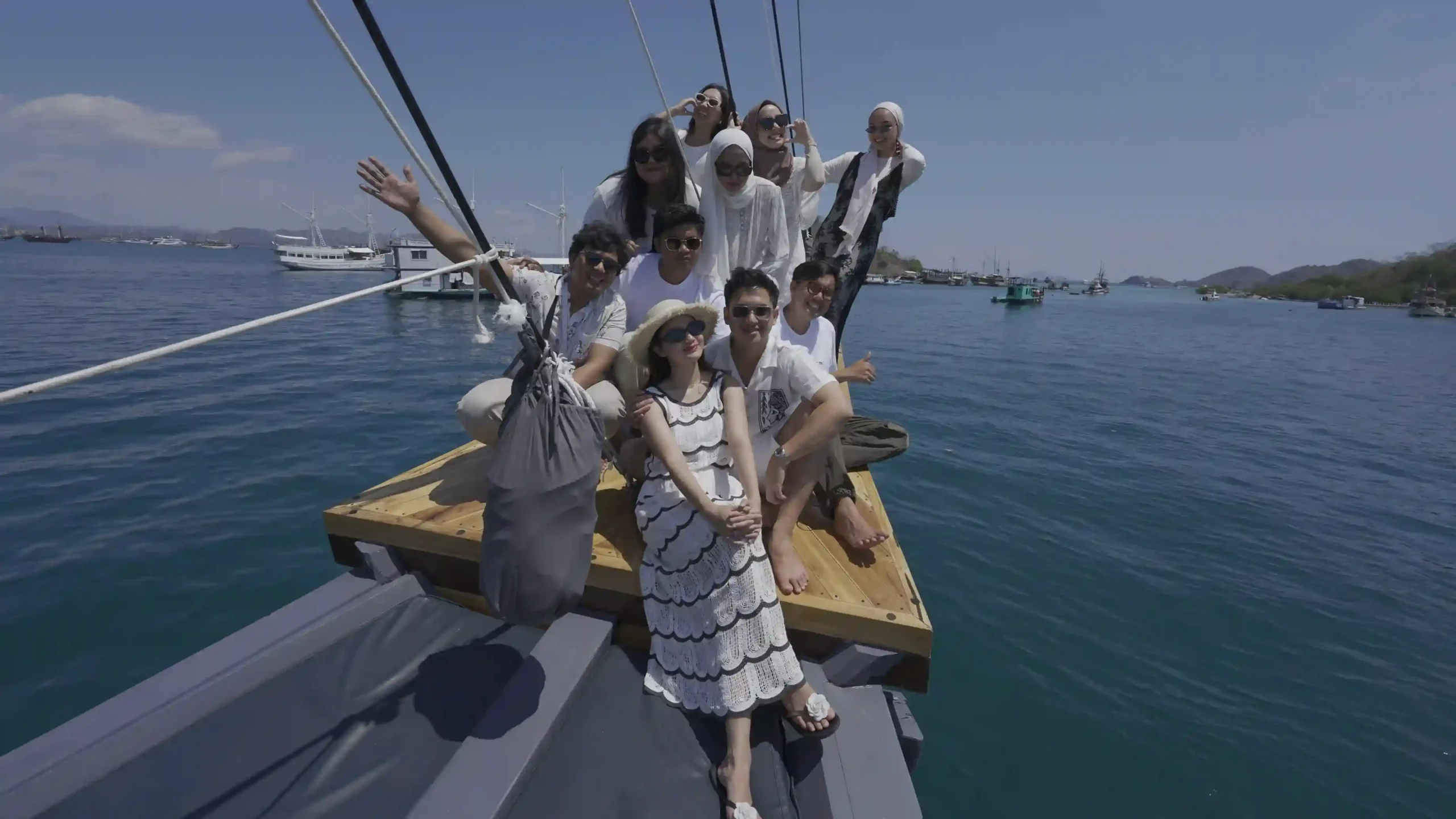 Sailing through Labuan Bajo | Labuan Bajo Tour | IndonesiaJuara Trip