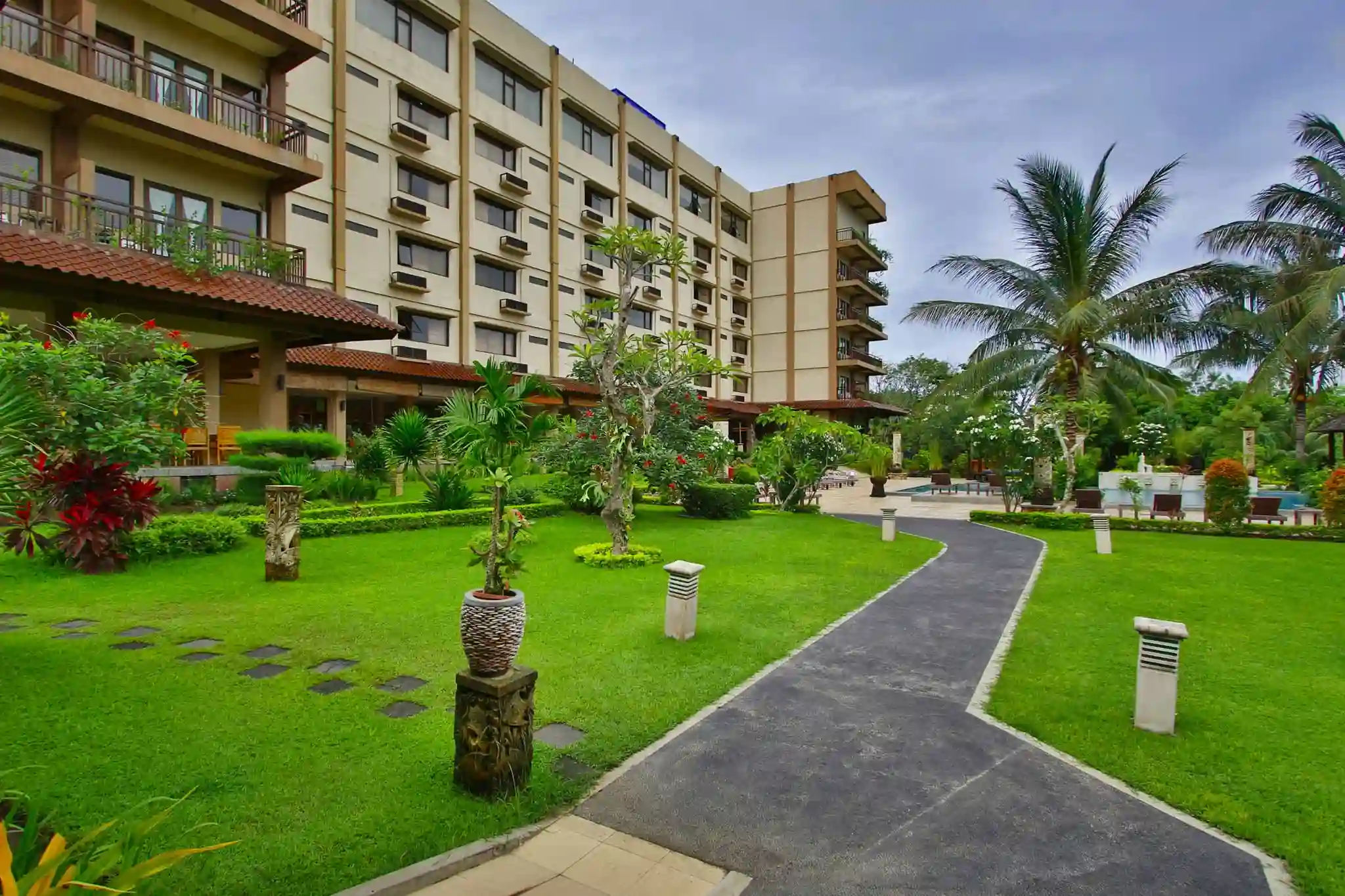 Jayakarta Suites Komodo Flores