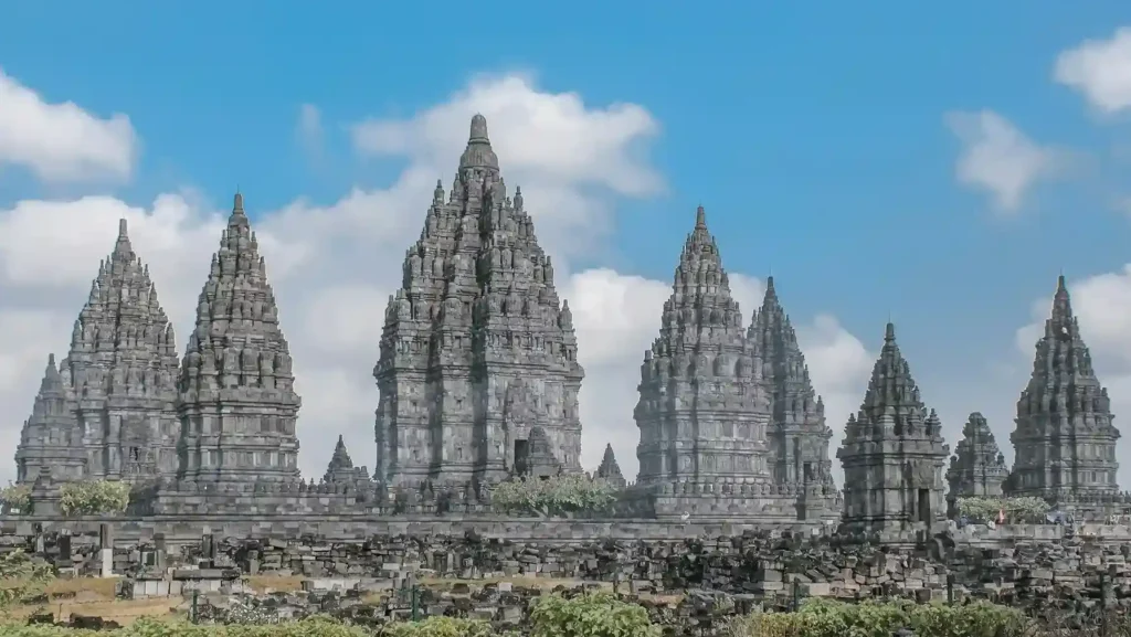 Candi Prambanan Yogyakarta (Source: Unsplash | Eugenia Clara)