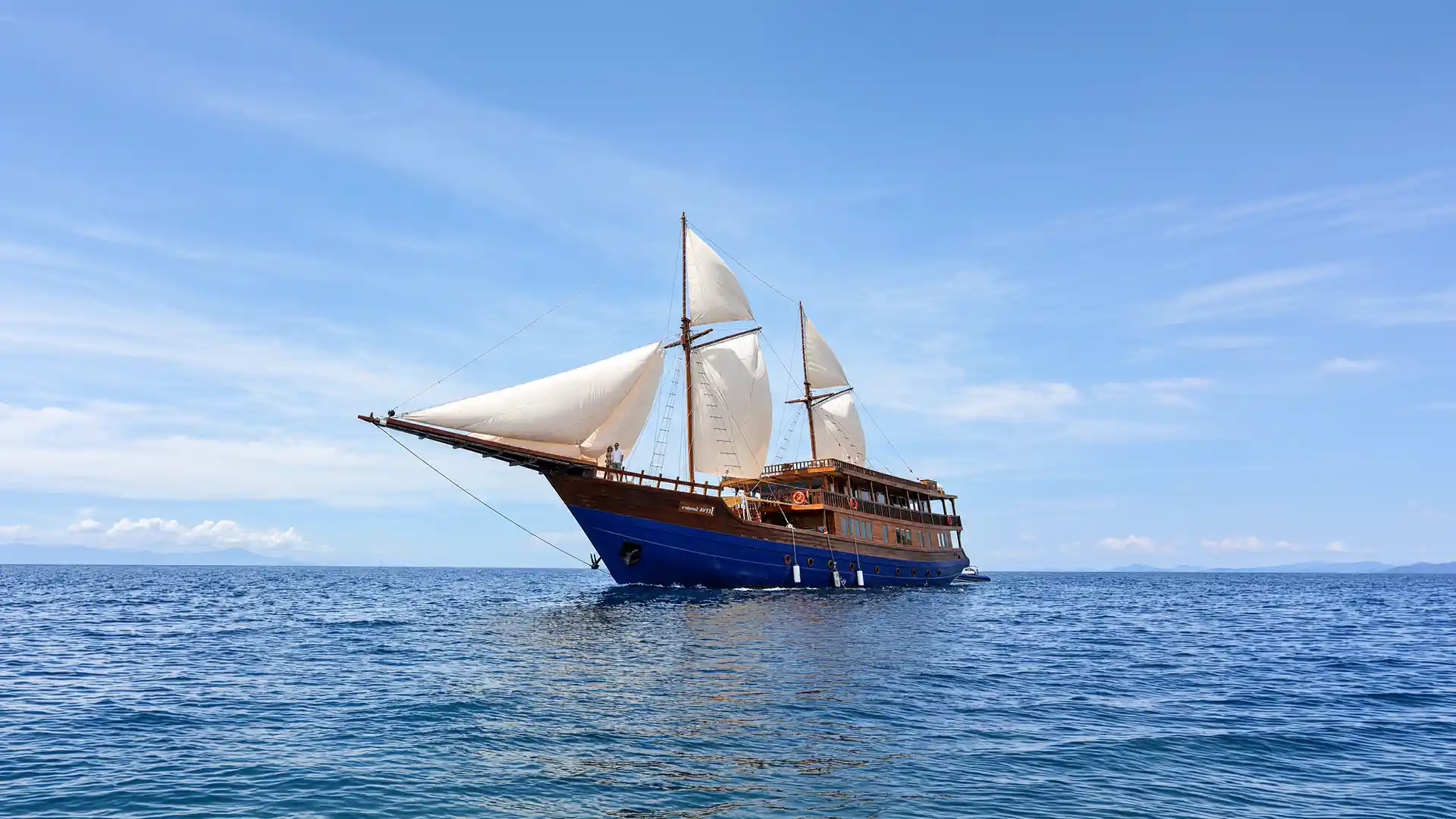 Jeeva Samudera Phinisi Liveaboard Exterior | Indonesia Juara Trip