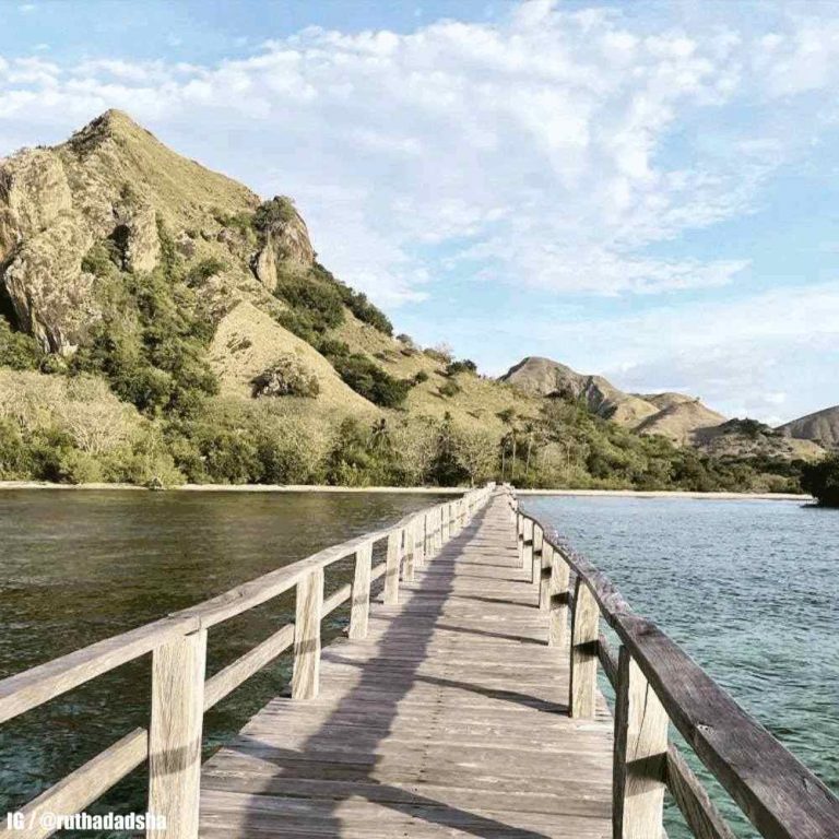 Jelajahi Pesona Pulau Manjarite, Dijamin Bikin Anda Takjub