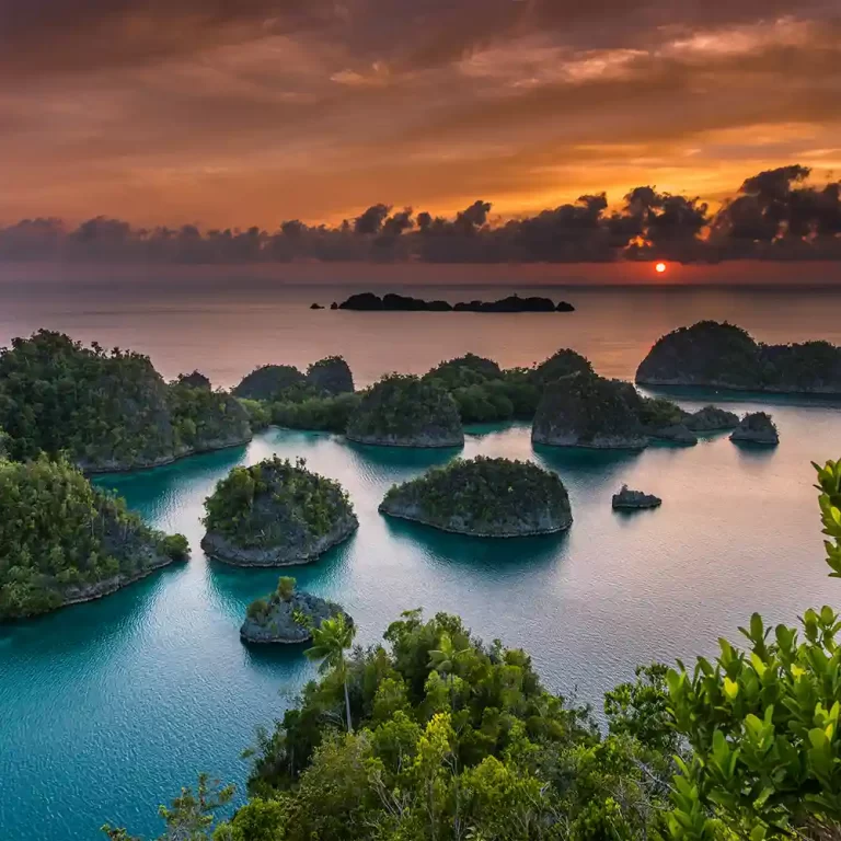 Panduan Wisata ke Raja Ampat, Cek Sebelum Berangkat