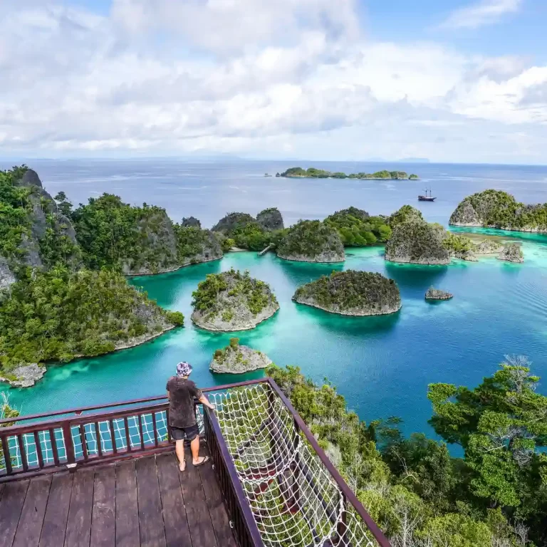 Patuhi Waktu Terbaik Untuk Liburan Ke Raja Ampat, Kenapa?