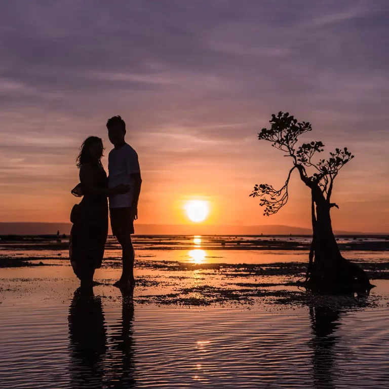 Rekomendasi Honeymoon di Sumba, Destinasi dan Hotel Romantis