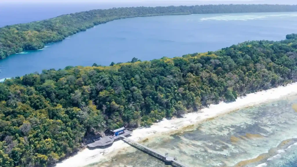 Danau Kakaban Derawan | Derawan Tour | IndonesiaJuara Trip