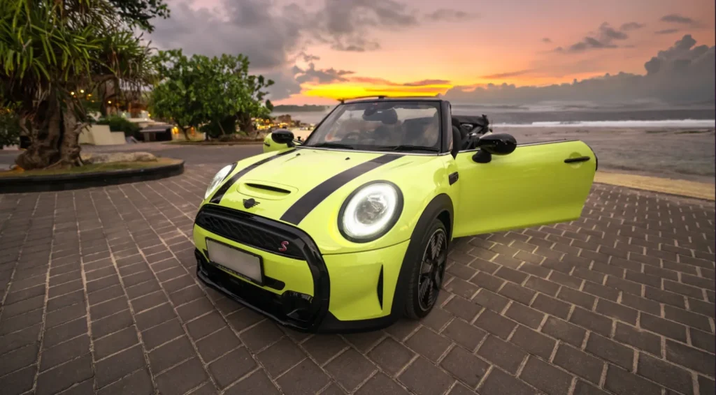 Mini Cooper Yellow 2023