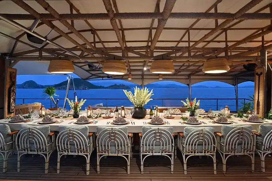 Phinisi Kudanil Explorer - Top Deck Dining Area