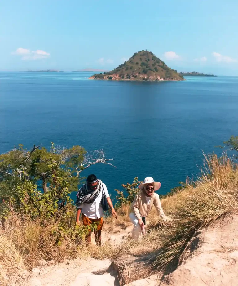 Kumpulan 6 Spot Foto Instagramable di Labuan Bajo dan Cara Aksesnya