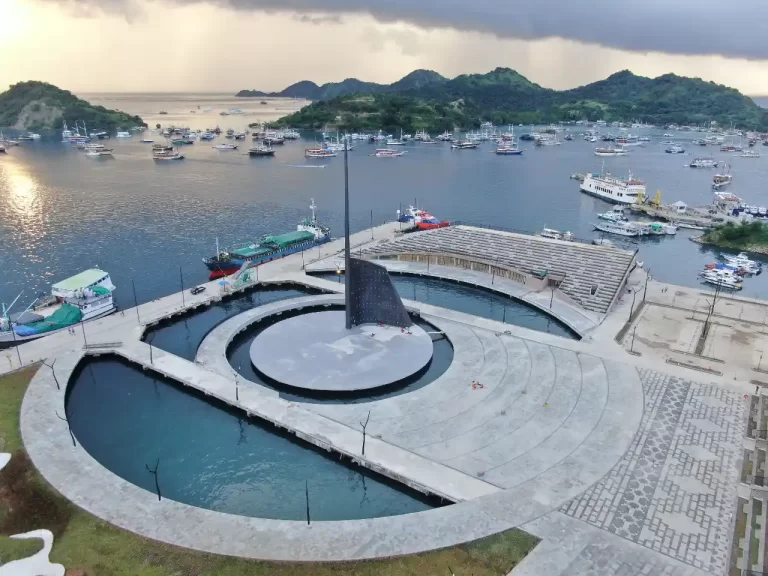 Waterfront City Labuan Bajo: Fasilitas dan Cara Mengunjunginya