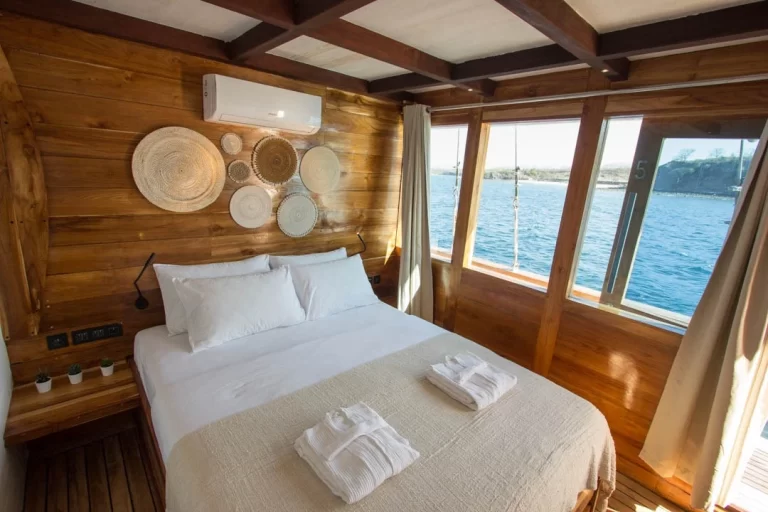 Pengalaman Tidur di Kapal Labuan Bajo, Tertarik untuk Mencobanya?