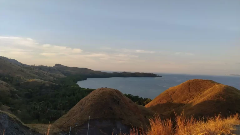 Bukit Sylvia: Spot Favorit Wisatawan di Labuan Bajo