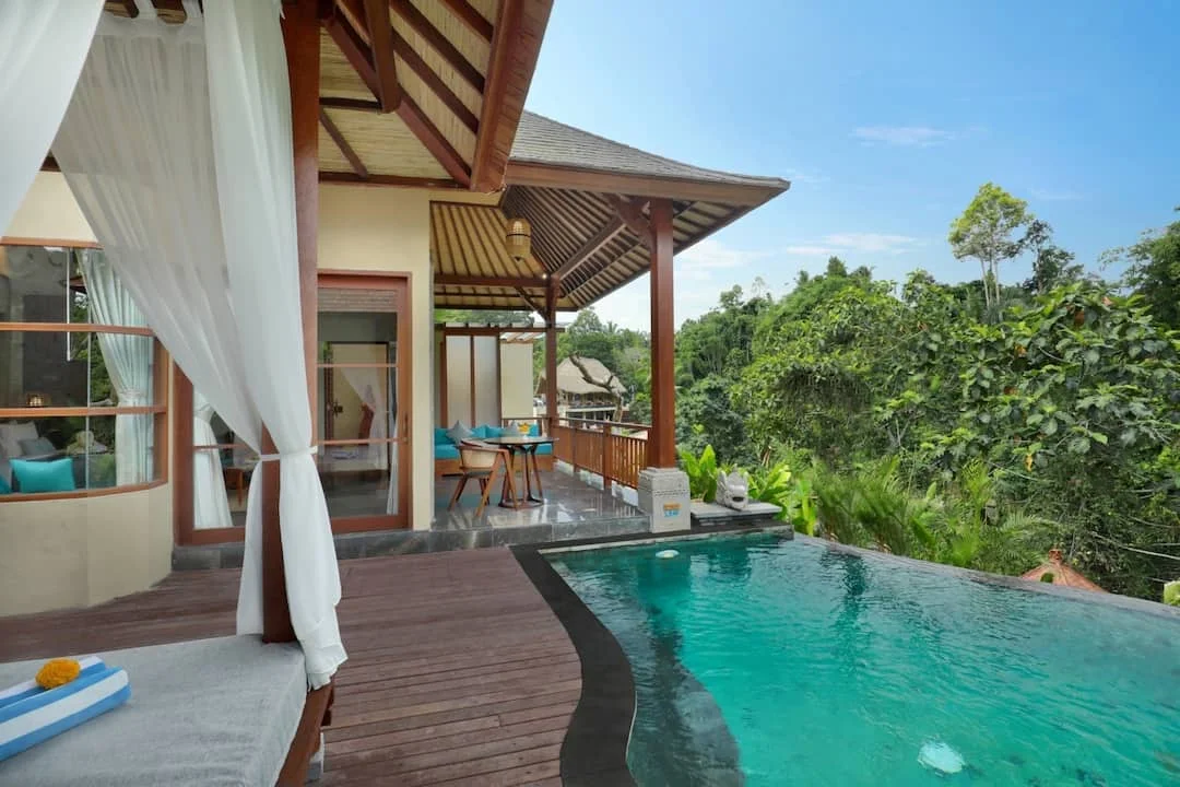 villa ubud dengan kolam