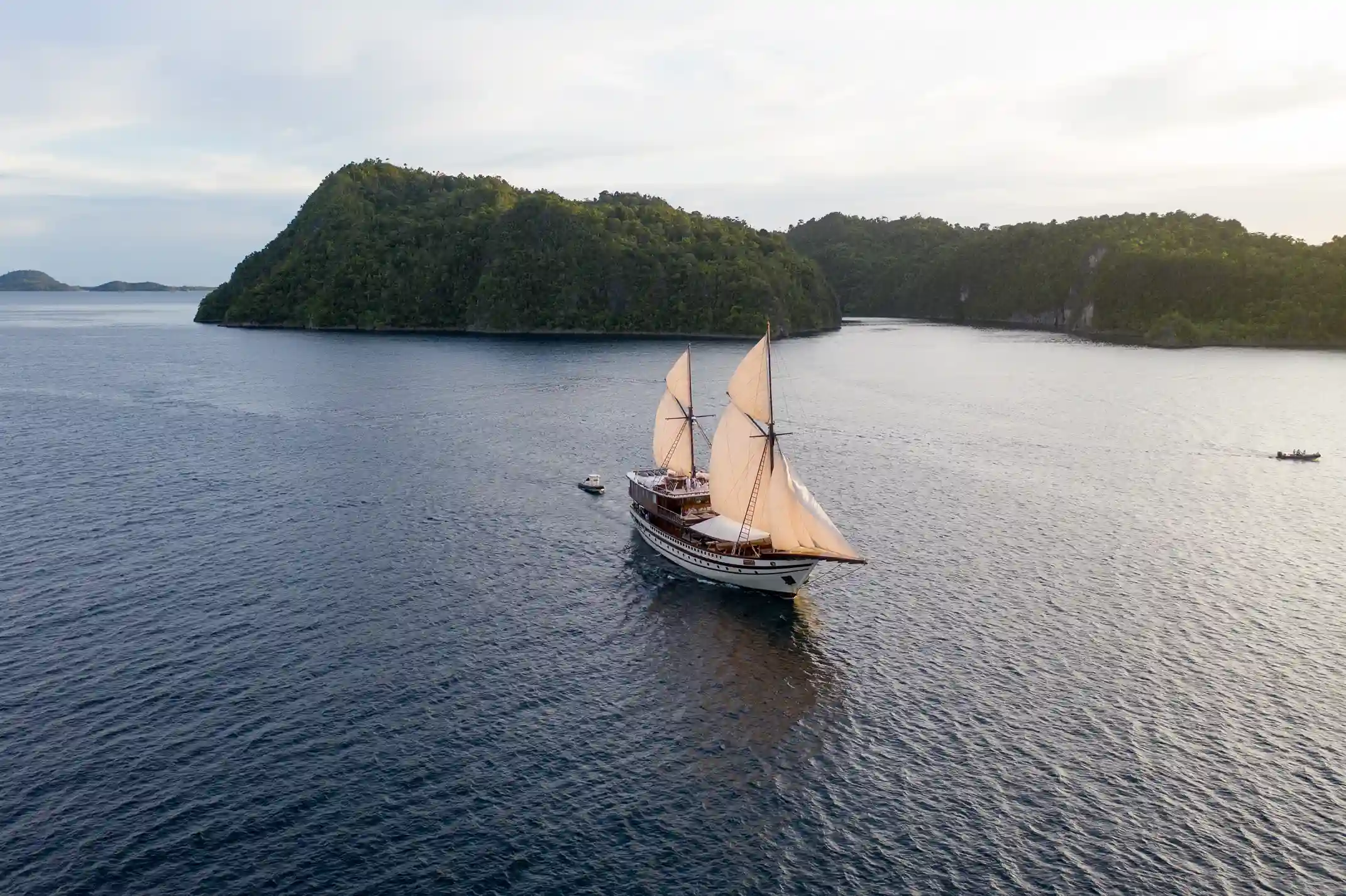 Sailing Raja Ampat