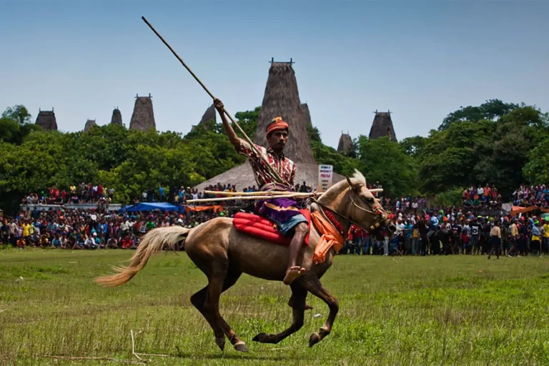 Panduan Lengkap: 5 Festival di Pulau Sumba, Budaya Autentik