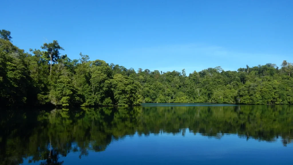 Danau Haji Buang - Maratua