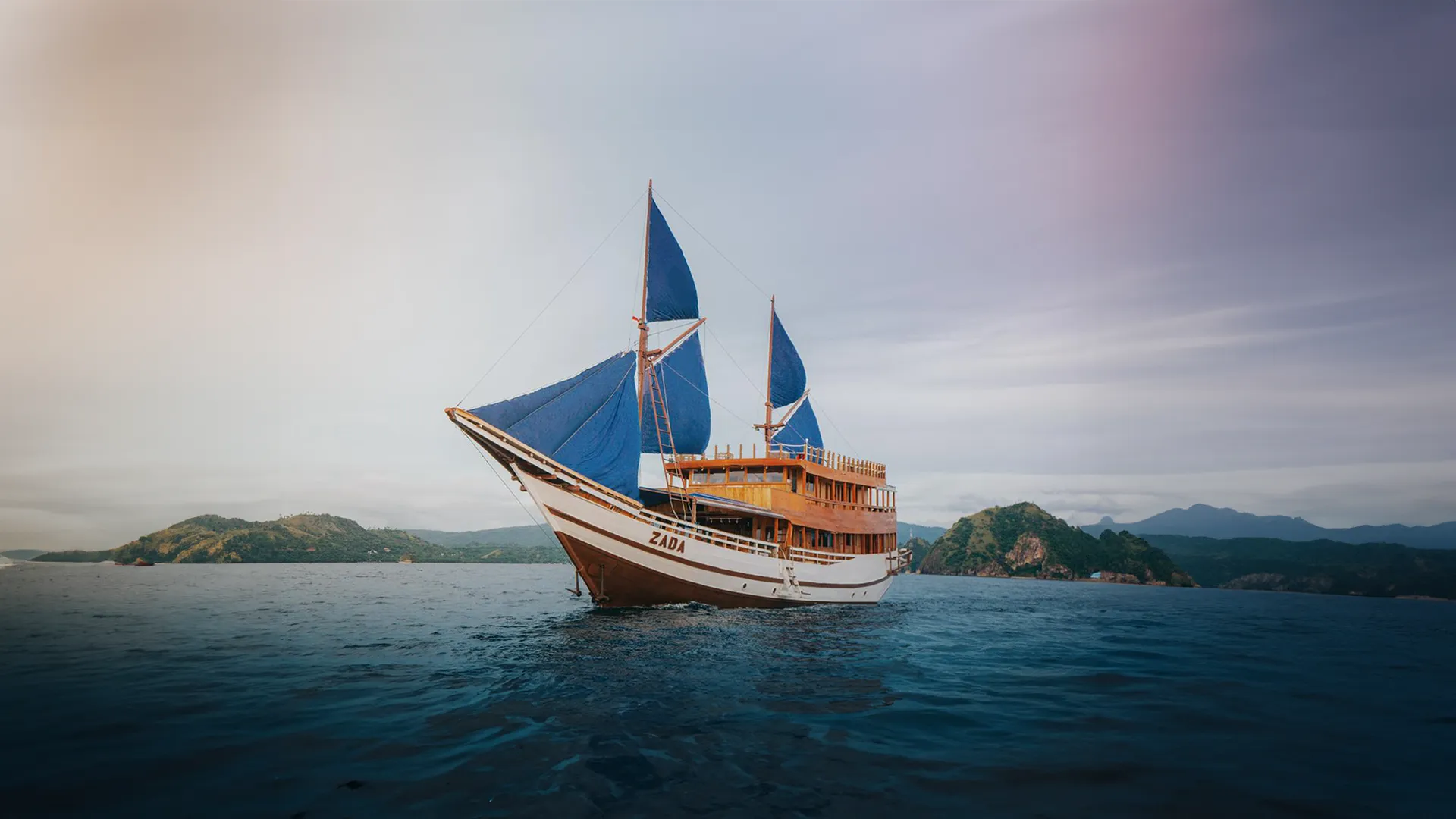 Sewa Kapal Zada Ulla Phinisi by Indonesia Juara Trip