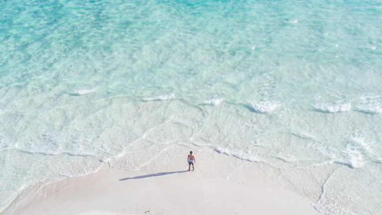 Pulau Semama: Destinasi Liburan Super Relaxing di Kalimantan Timur