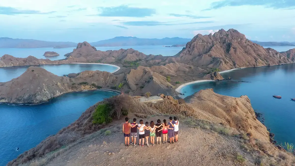 Beautiful view at the peak of Padar Island | Komodo Luxury