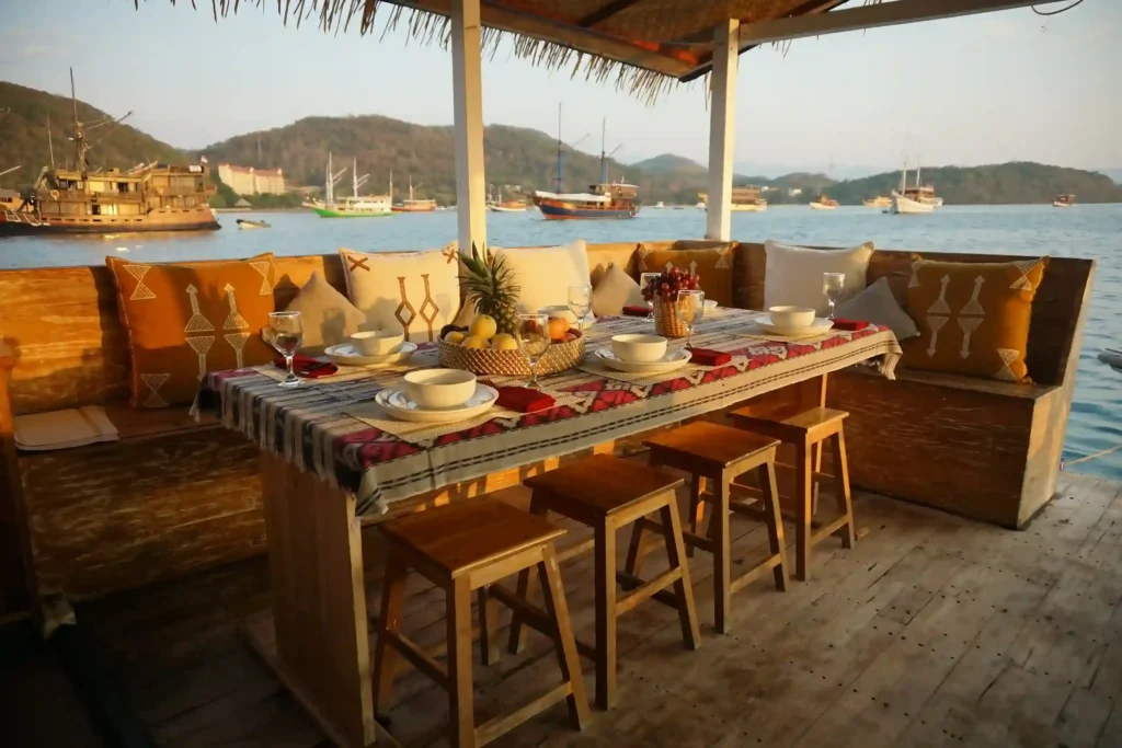 Dua Liveaboard Outdoor Dining Area | Komodo Trip | Indonesia Juara Trip