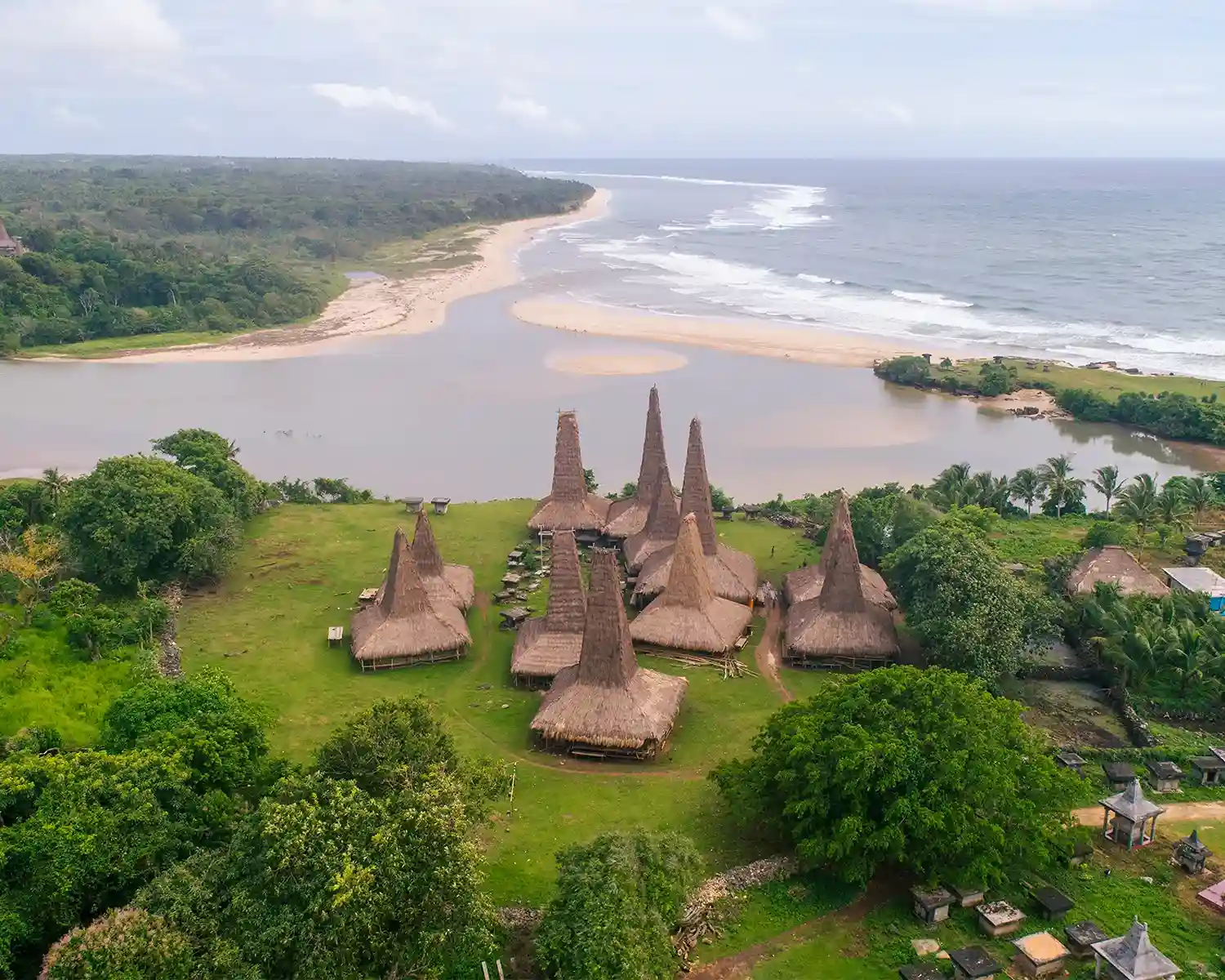 Ratenggaro | Trip Sumba | Sumba Tour | Indonesia Juara Trip