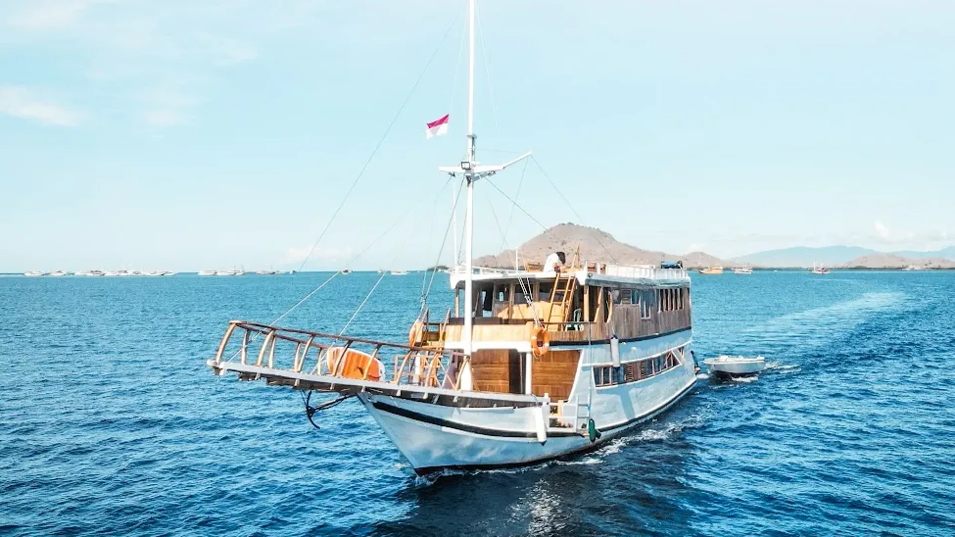 Sewa Kapal Yukai Phinisi | Labuan Bajo Trip | Indonesia Juara Trip