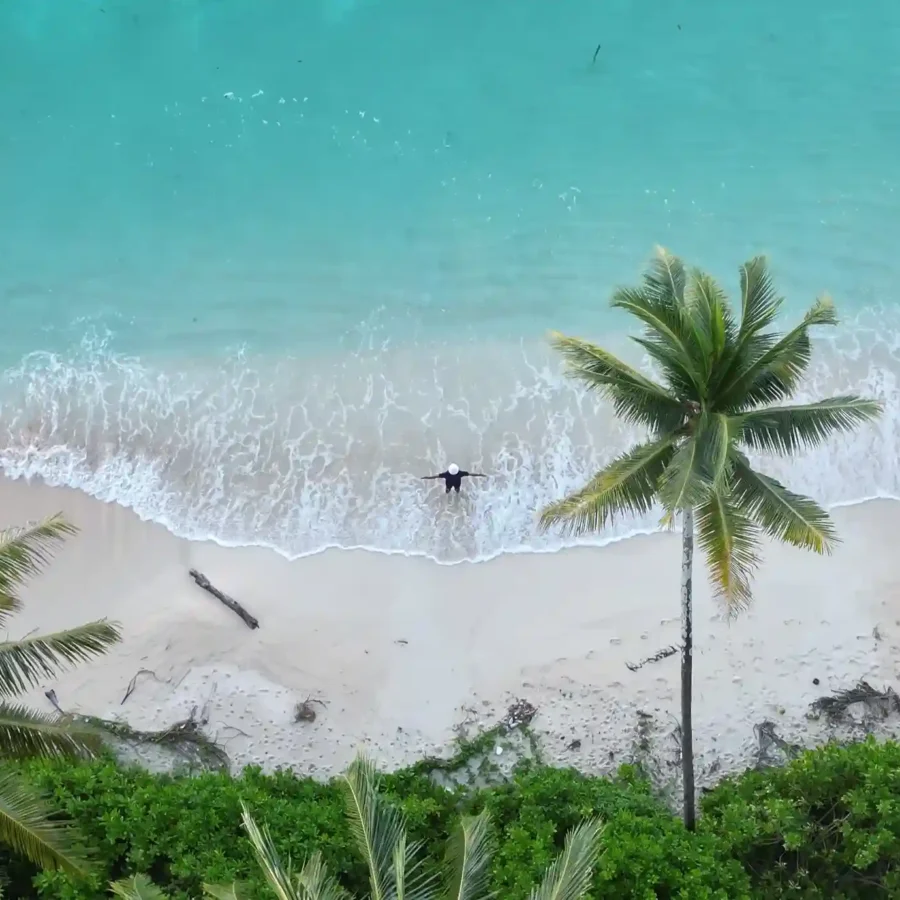 Pantai Labengki Sombori | IndonesiaJuara Trip