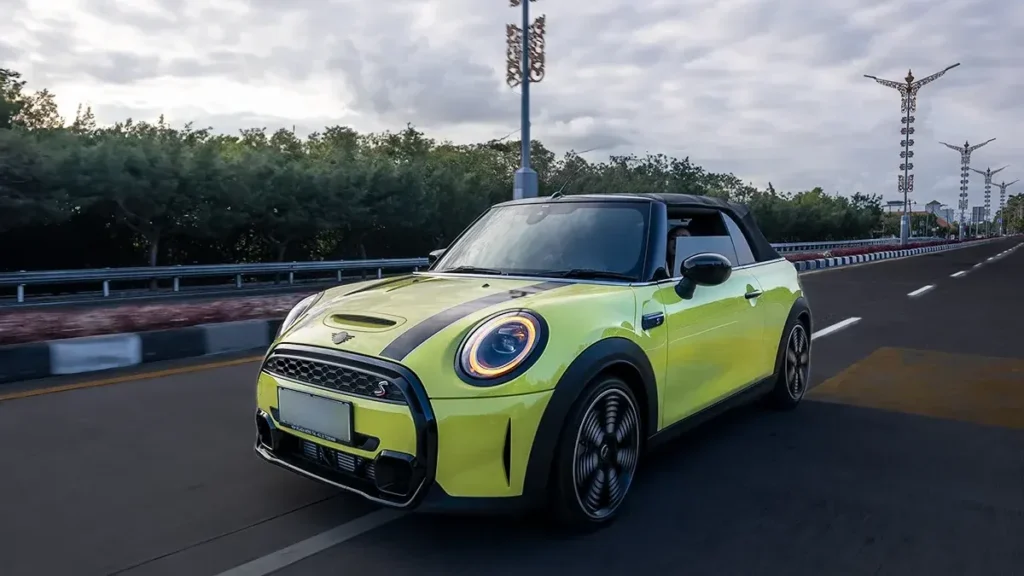 Sewa Mini Cooper Antar Jemput Bandara Komodo | IndonesiaJuara Trip