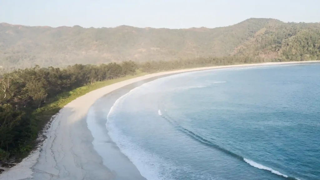 Pantai Tarimbang di Sumba Timur | Indonesia Juara Trip