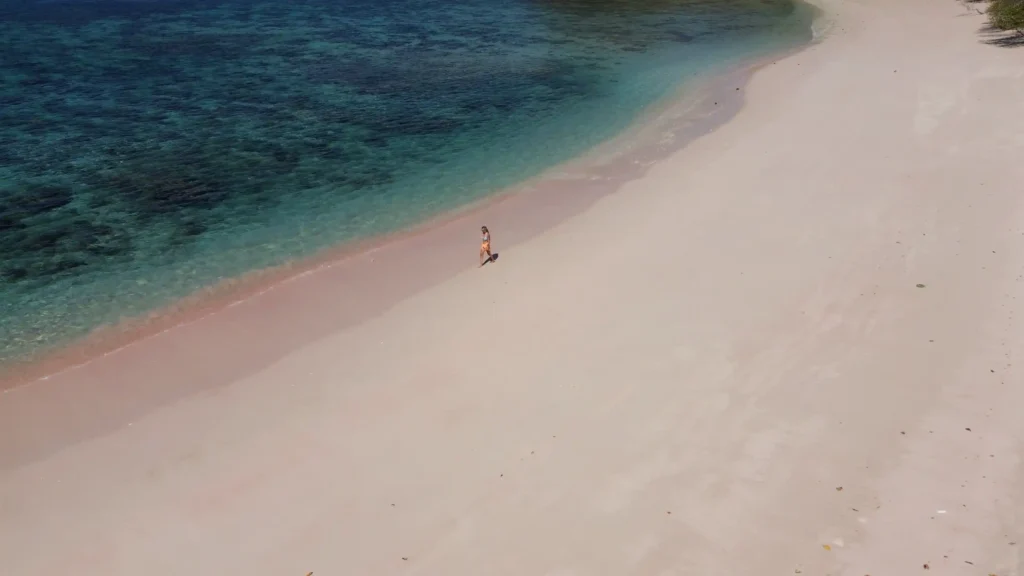 Long Beach Labuan Bajo | Labuan Bajo Tour | IndonesiaJuara Trip