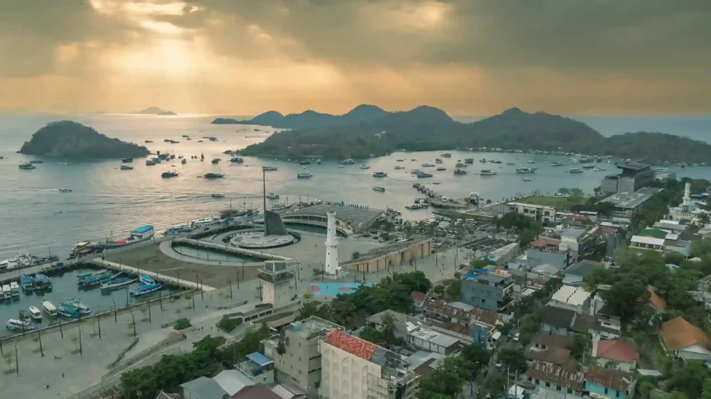 Waterfront Marina Labuan Bajo | IndonesiaJuara Trip