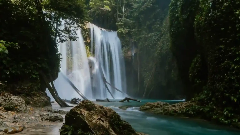 Air Terjun Laumarang: Hidden Gem Wisata Air di Luwuk Banggai