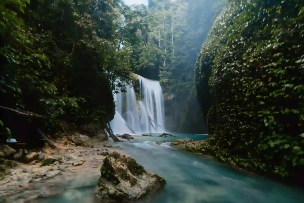 Air Terjun Laumarang Luwuk Banggai | Luwuk Banggai Tour | IndonesiaJuara Trip